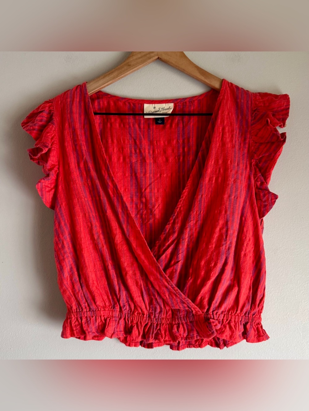 Universal Thread Flutter Short Sleeve Cropped Wrap Blouse Size Small - Picture 2 of 7